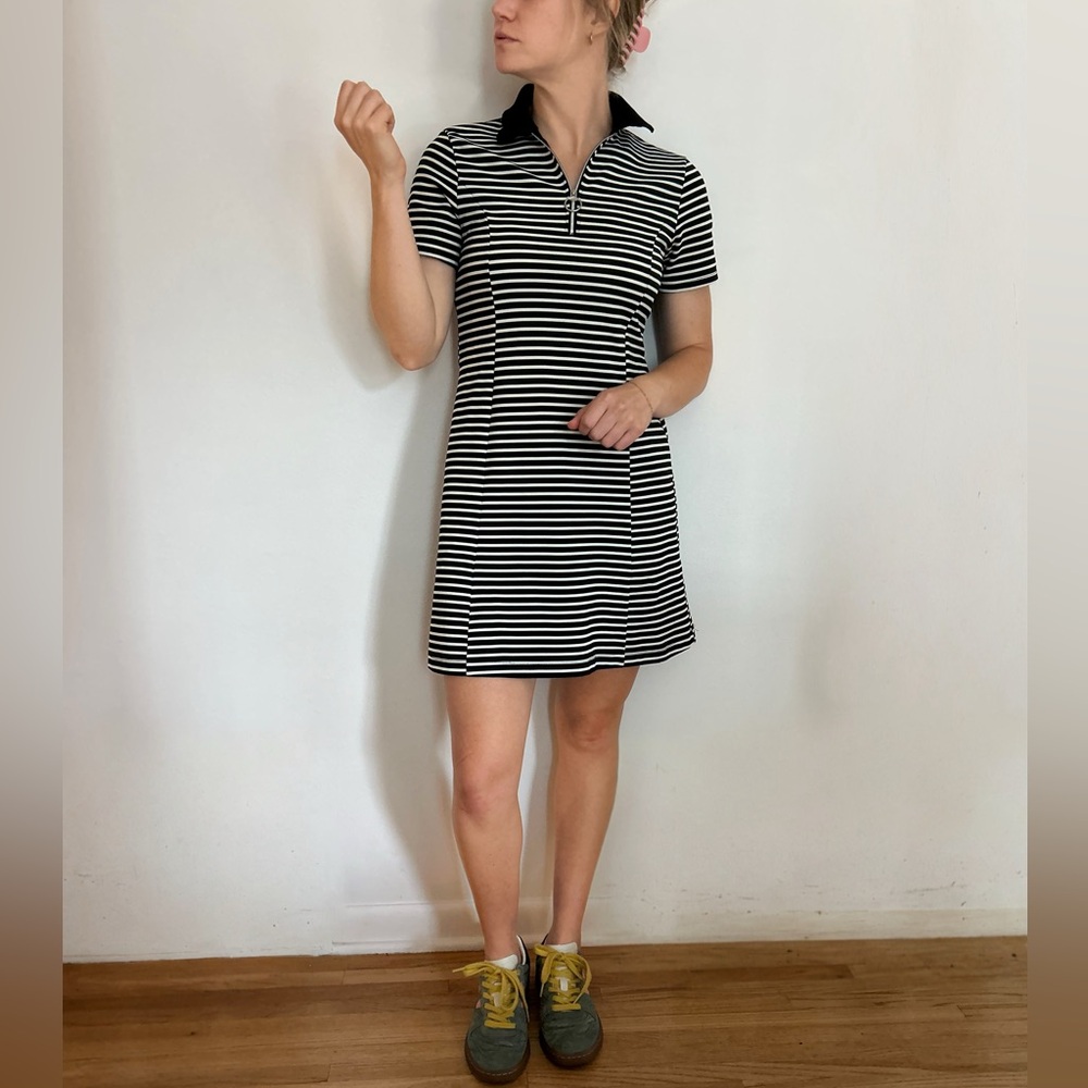 A bercrombie striped black and white quarter zip collared dress